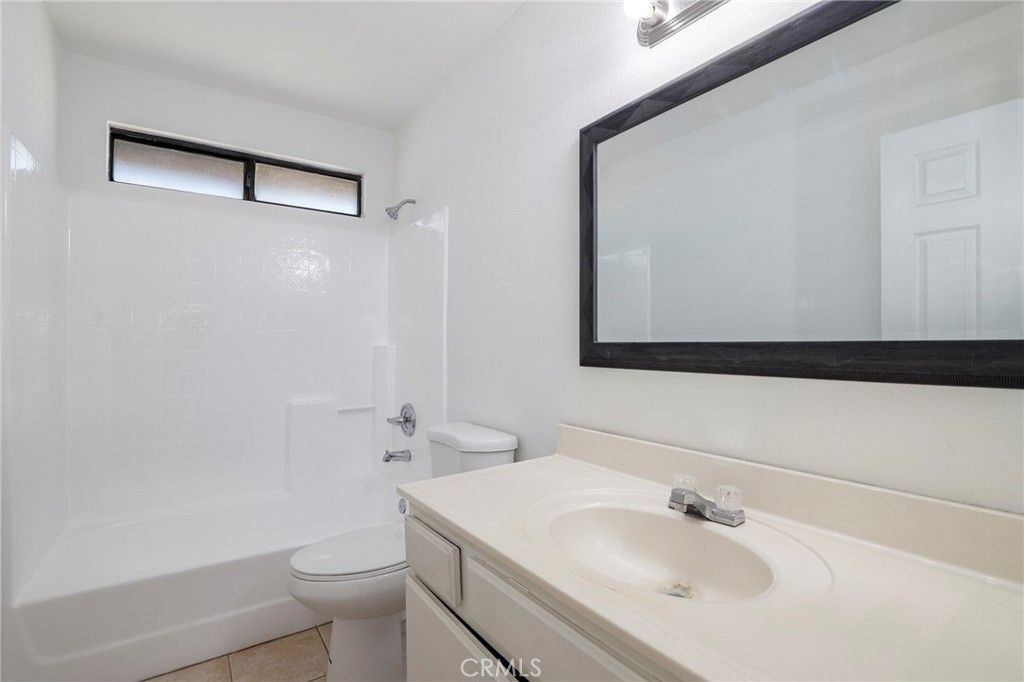 Image 27 of property listing at 153 Deblynn Court, Palmdale, CA 93550