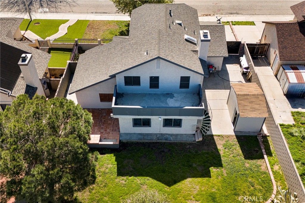 Image 38 of property listing at 153 Deblynn Court, Palmdale, CA 93550