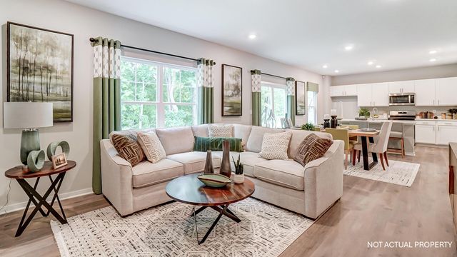 627 Faulkner Drive, Lithopolis, OH 43136