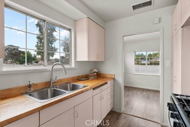 7000 Nagle, North Hollywood (los Angeles), CA 91605