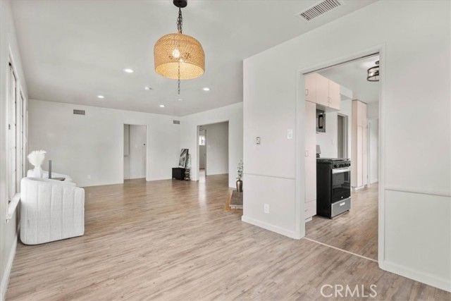 7000 Nagle, North Hollywood (los Angeles), CA 91605