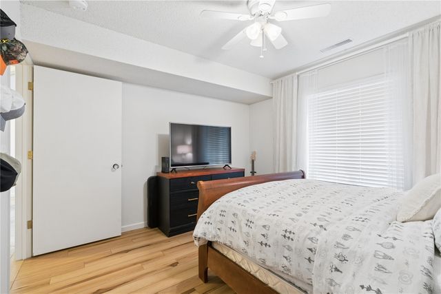 528 Westside Drive, Iowa City, IA 52246