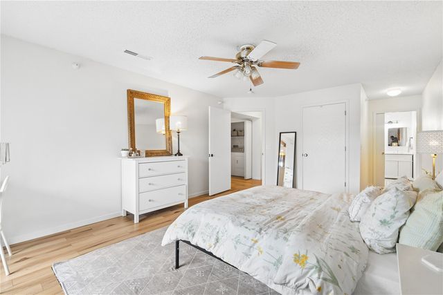 528 Westside Drive, Iowa City, IA 52246