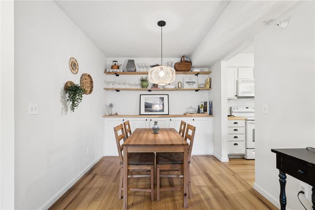 528 Westside Drive, Iowa City, IA 52246