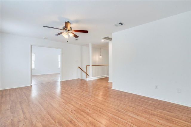 911 Bogart RD, Cedar Park, TX 78613