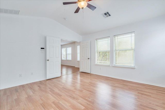 911 Bogart RD, Cedar Park, TX 78613