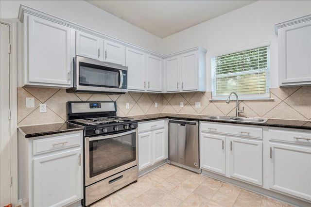 911 Bogart RD, Cedar Park, TX 78613