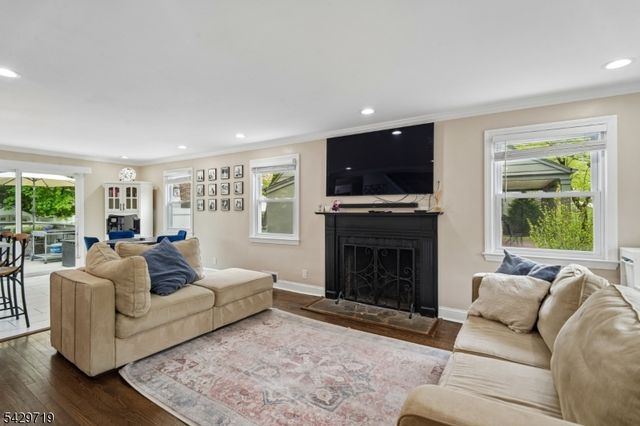 36 Espy Rd, Caldwell Boro Twp., NJ 07006