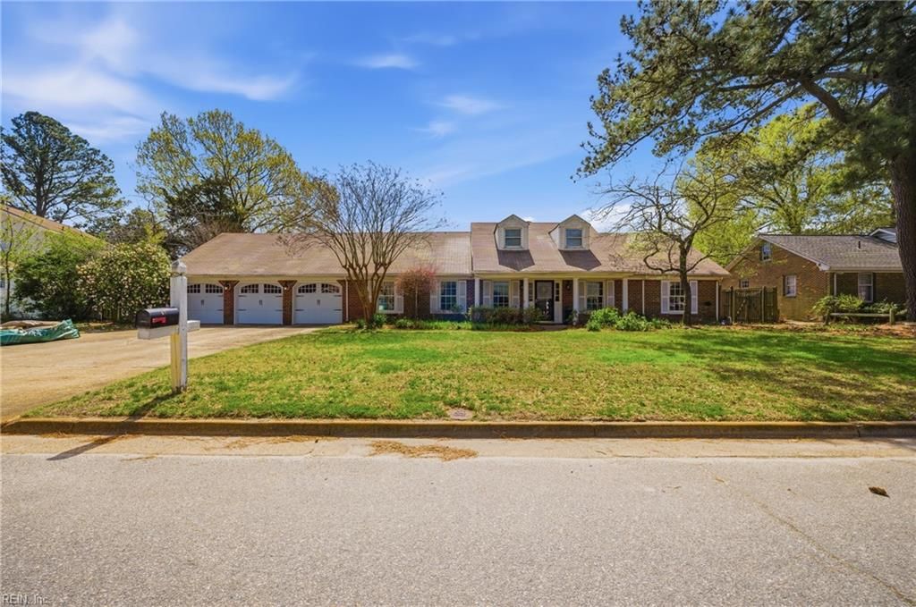 2605 Admiral DR, Virginia Beach, VA 23451