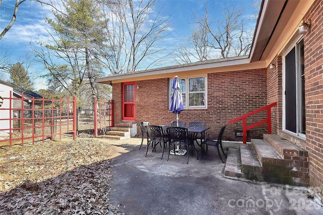 6635 Olde Savannah Road, Charlotte, NC 28227