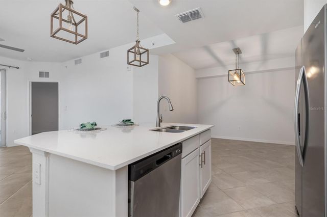 17565 OPAL SAND DRIVE 201, Venice, FL 34293