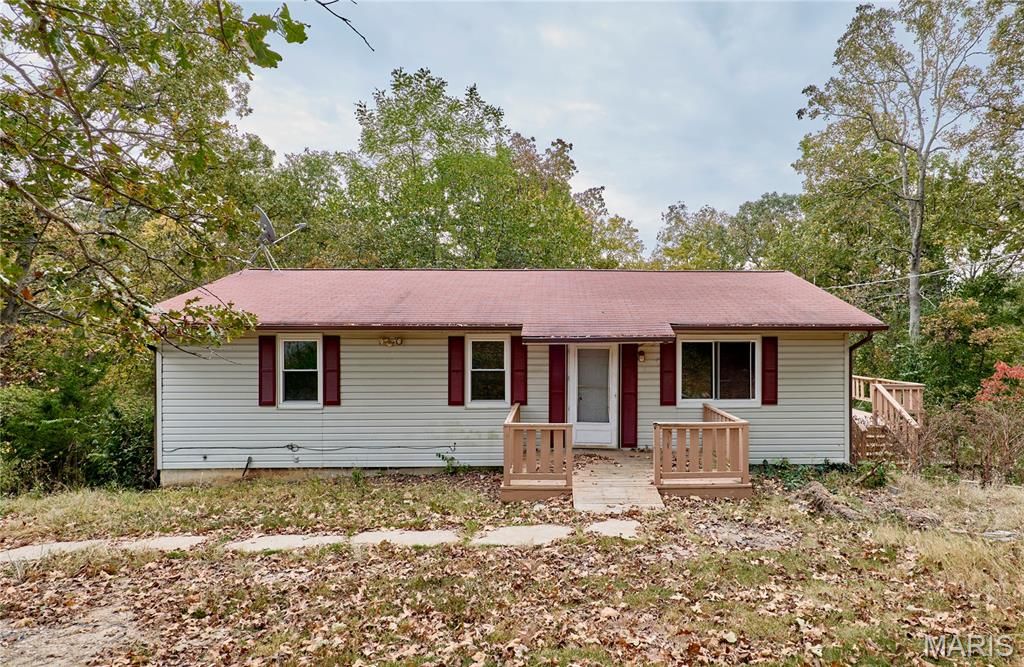 9612 Ridge Road, Dittmer, MO 63023