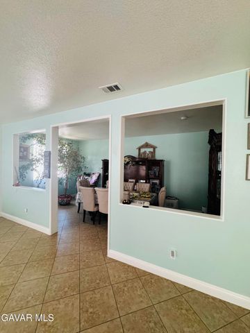 2151 Cork Oak Street, Palmdale, CA 93551