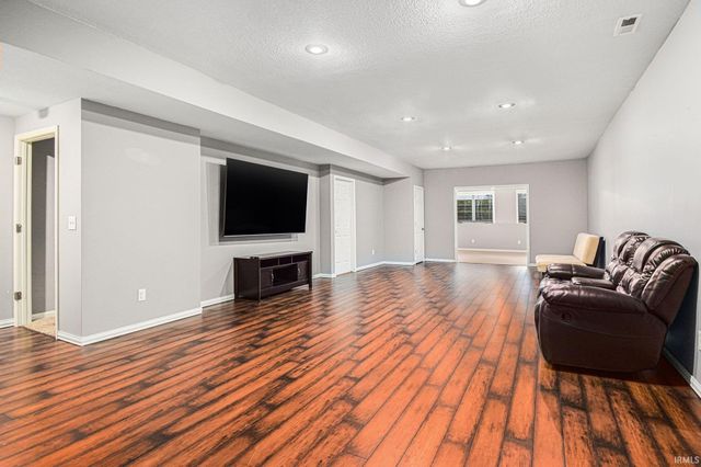 80 Cherry Street, Warsaw, IN 46582