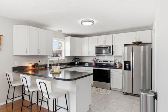 414 W Chestnut Road, Nixa, MO 65714