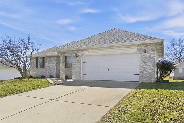 414 W Chestnut Road, Nixa, MO 65714