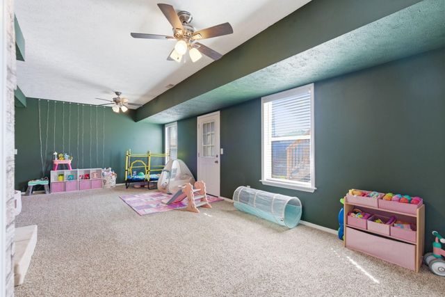 414 W Chestnut Road, Nixa, MO 65714