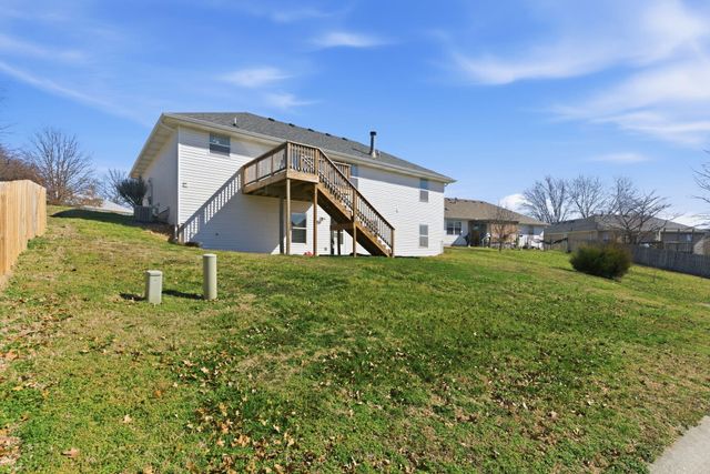 414 W Chestnut Road, Nixa, MO 65714