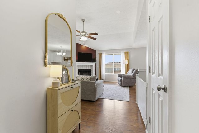 414 W Chestnut Road, Nixa, MO 65714