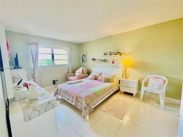 6350 NW 62nd St 308, Tamarac, FL 33319