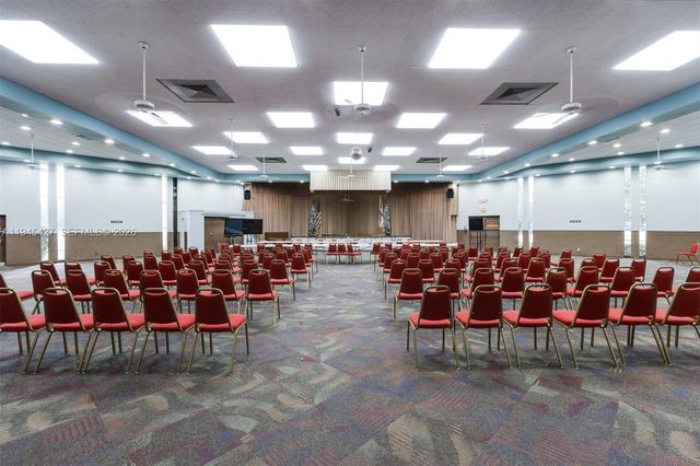 6350 NW 62nd St 308, Tamarac, FL 33319