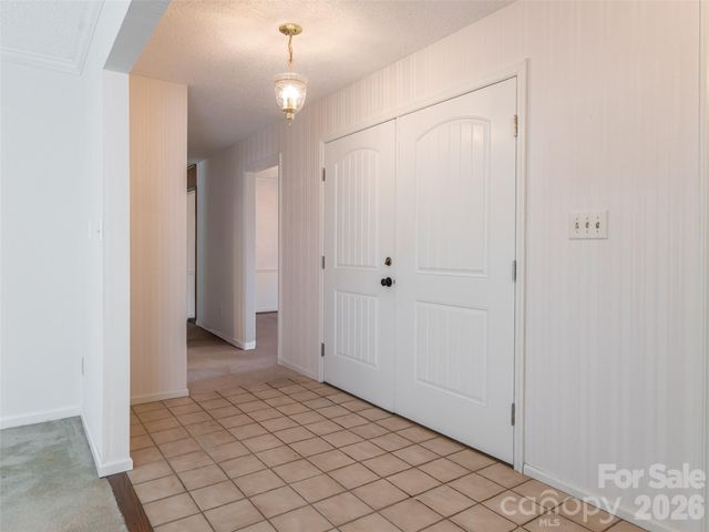 40 Applecross Road, Weaverville, NC 28787