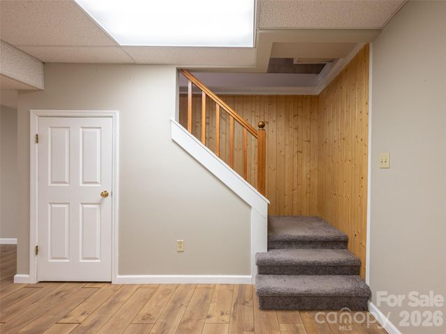 40 Applecross Road, Weaverville, NC 28787