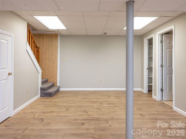 40 Applecross Road, Weaverville, NC 28787
