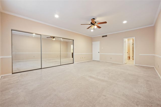 332 Wilcrest Drive 332, Houston, TX 77042
