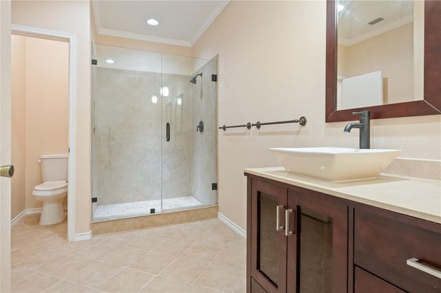 332 Wilcrest Drive 332, Houston, TX 77042