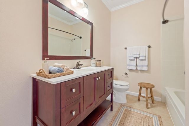 332 Wilcrest Drive 332, Houston, TX 77042