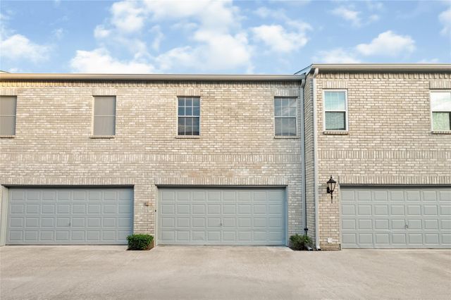 332 Wilcrest Drive 332, Houston, TX 77042