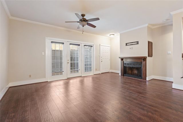 332 Wilcrest Drive 332, Houston, TX 77042