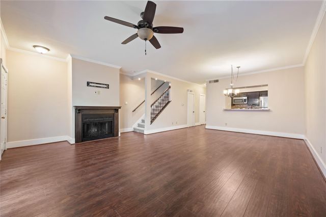 332 Wilcrest Drive 332, Houston, TX 77042