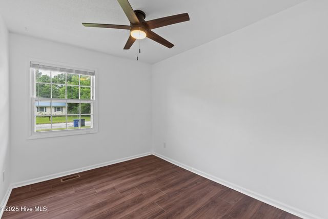 515 Brynn Marr Road, Jacksonville, NC 28546