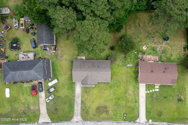 515 Brynn Marr Road, Jacksonville, NC 28546
