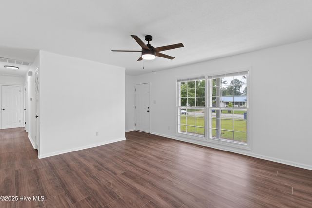 515 Brynn Marr Road, Jacksonville, NC 28546