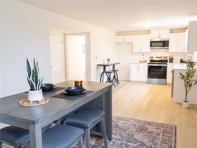 41 Wallman Drive, Henrietta, NY 14467