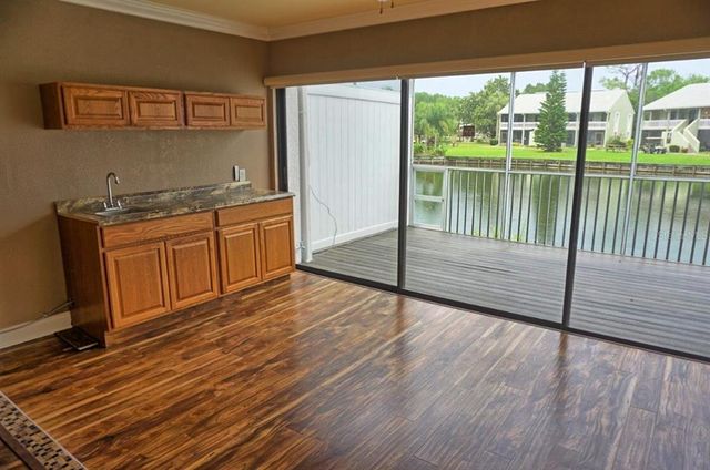 1873 MAZO MANOR T5, Lutz, FL 33558