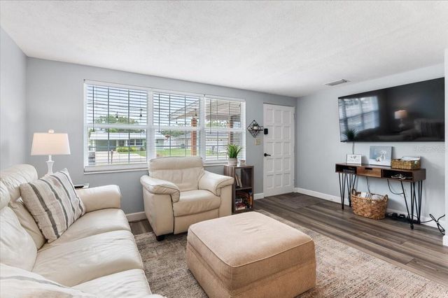 980 CHARLOTTE AVENUE, Sarasota, FL 34237