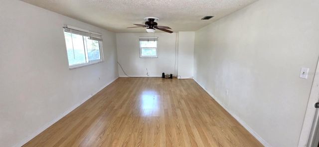 1595 OAK LANE, Clearwater, FL 33764