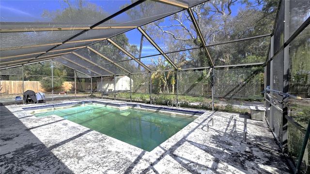 1595 OAK LANE, Clearwater, FL 33764