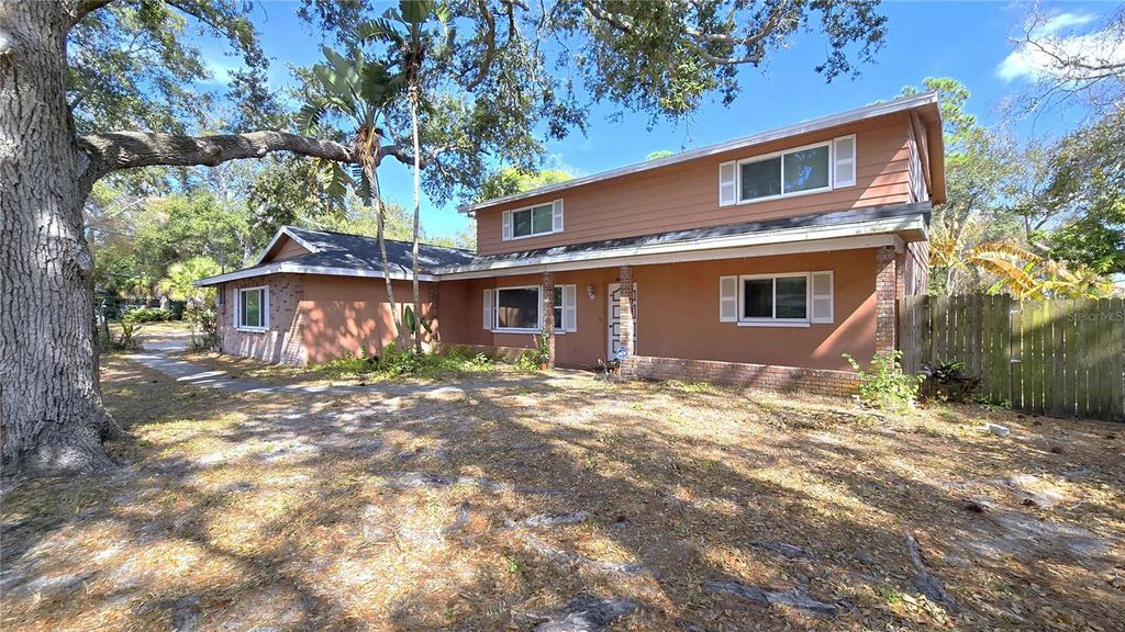 1595 OAK LANE, Clearwater, FL 33764