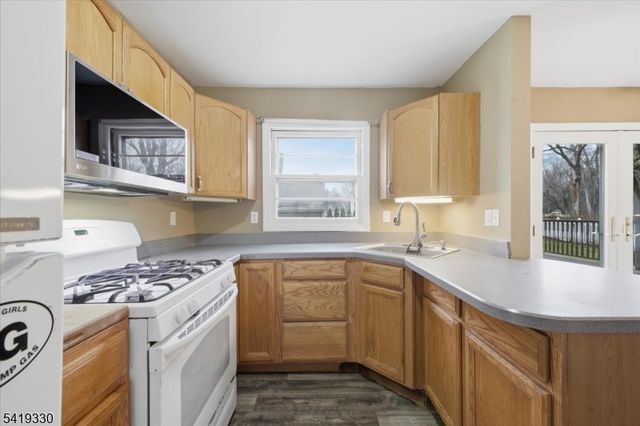 131 De Hart St, Lincoln Park Boro, NJ 07035