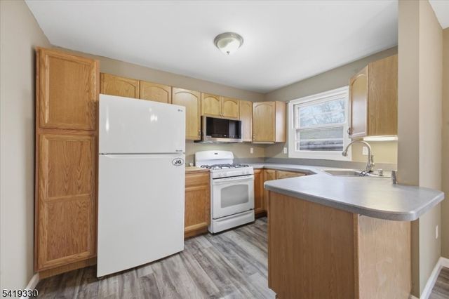 131 De Hart St, Lincoln Park Boro, NJ 07035