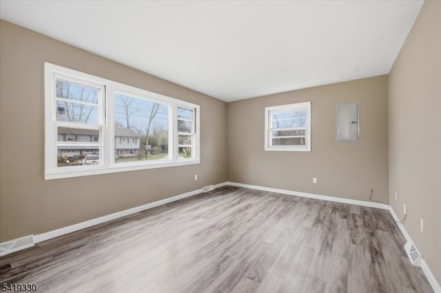 131 De Hart St, Lincoln Park Boro, NJ 07035