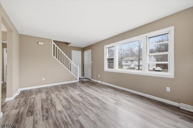 131 De Hart St, Lincoln Park Boro, NJ 07035