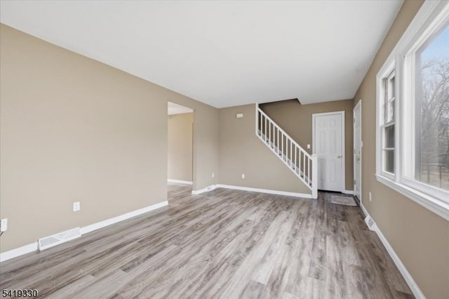 131 De Hart St, Lincoln Park Boro, NJ 07035