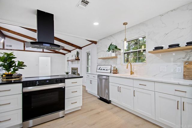 703 Beaconsfield Road, Sherwood, AR 72120