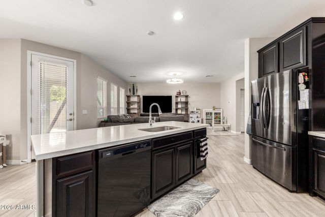 11534 E CORBIN Avenue, Mesa, AZ 85212